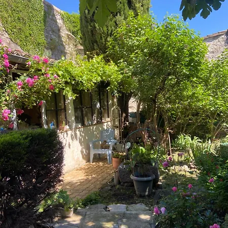 Le Vieux Figuier Πανσιόν